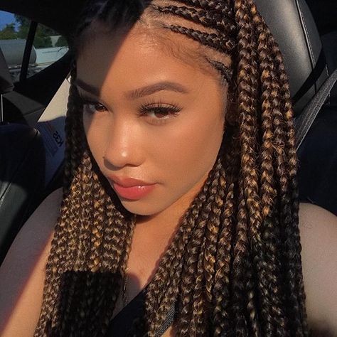 ✨🖤 Black With Blonde Highlights, Black Hair With Blonde Highlights, Blonde Weave, Cornrows Braids For Black Women, Curly Hair Beauty, Two Braid Hairstyles, Dyed Curly Hair, Beautiful Black Hair, Curly Weave Hairstyles