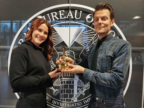 Sam Lake on Twitter: "Hanging out with the Director of the Federal Bureau of Control. Our star, @TheCourtneyHope is back at @remedygames to shoot material for the upcoming @ControlRemedy DLC. Control won the Critics Choice Award at @GoldenJoysticks a few days ago! https://t.co/sy7z7YTMIE" / Twitter Federal Bureau Of Control, Control Remedy, Sam Lake, Alan Wake, Max Payne, Rule Of Three, Literature Humor, Sorry My Love, Critic Choice Awards