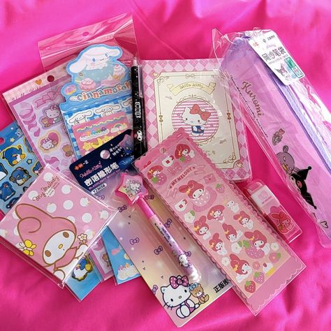 Mystery Sanrio Stationery box Sanrio Stationary, Cinnamonroll Sanrio Stationary, My Melody Stationery, Kawaii Rectangular Case Stationery Gift, School Supply Box, Sanrio Mechanical Pencils, Sanrio Bags, Stationary Notebook, Cute Sanrio