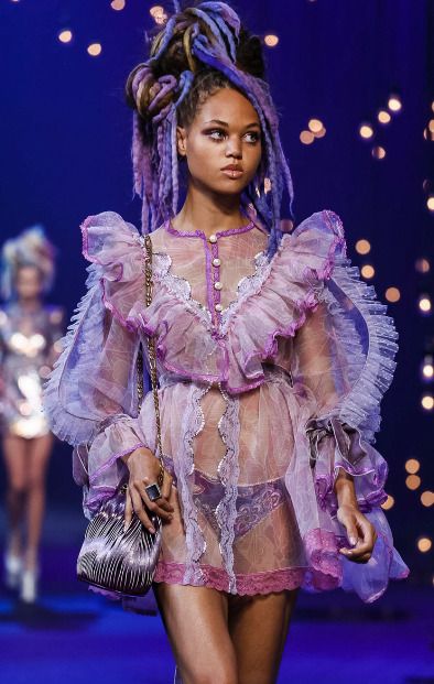 Marc Jacobs 2017, Jojo Fashion, Fashion Couture, Weird Fashion, Alt Fashion, Fashion Costume, Feminine Look, Bold Fashion, Elegant Fashion