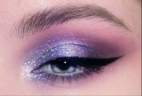 Maquillage On Fleek, Purple Eye Makeup, Purple Makeup, Smink Inspiration, Makijaż Smokey Eye, Eye Makeup Designs, Dope Makeup, Purple Eyeshadow, Makeup Eye Looks