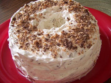 Heath bar angel food cake! Heath Bars Recipes, Heath Bar Recipes, Heath Bar Cake, Heath Bar, Potluck Desserts, Heath Bars, Sweet Ideas, Carrot Cake Recipe, Cake Icing