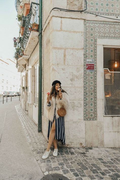 Lisbon Street Style, Lisbon Photoshoot, Portugal Photoshoot, Lisbon Outfit, Food In Lisbon, Lisbon Food, Tumblr Photoshoot, Lisbon Fashion, Lisbon Travel Guide