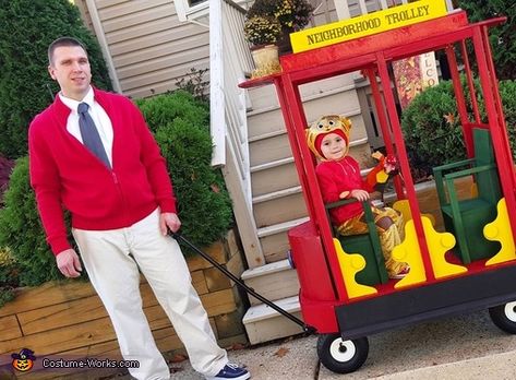 Danielle: My husband as Mister Rogers, my Son Mason as Daniel Tiger and the trolley my husband built! :-). Mr Rogers Halloween Costume, Daniel Tiger Costume, Daniel Tiger Trolley, Tiger Halloween Costume, Daniel Tiger Party, Tiger Halloween, Daniel Tiger Birthday Party, Epic Halloween Costumes, Tiger Birthday Party