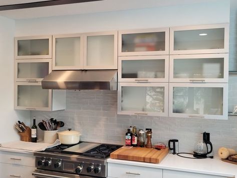 Frame Cabinet Doors, Garden Home Design, Framed Kitchen Cabinets, Aluminum Kitchen Cabinets, Home Ideas Kitchen, Aluminum Kitchen, Glass Kitchen Cabinet Doors, Modern Kitchen Cabinet, Home Drawing