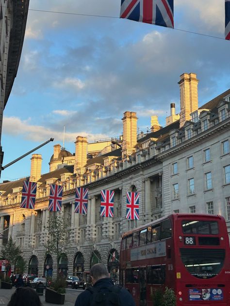 Regent Street London, Oxford Street London, London Vibes, Oxford Circus, London Dreams, London Trip, Regent Street, Mayfair London, London Baby