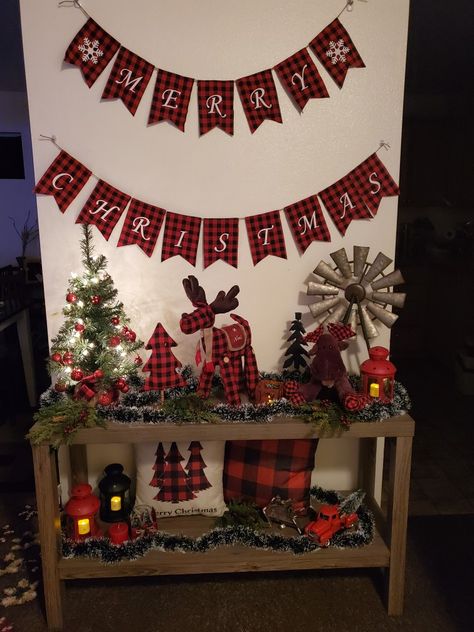 Christmas Entryway Table, Red And Black Christmas, Buffalo Plaid Christmas Decor, Christmas Entryway, Buffalo Plaid Christmas Tree, Plaid Christmas Decor, Buffalo Check Christmas, Plaid Decor, Christmas Tree Inspiration