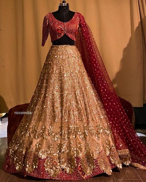 Golden Bridal Lehenga With Red Dupatta, Golden Bridal Lehenga, Layered Lehenga, Golden Lehenga, Pink Bridal Lehenga, Gold Lehenga, Indian Groom Wear, Bridal Lehenga Designs, Engagement Bride