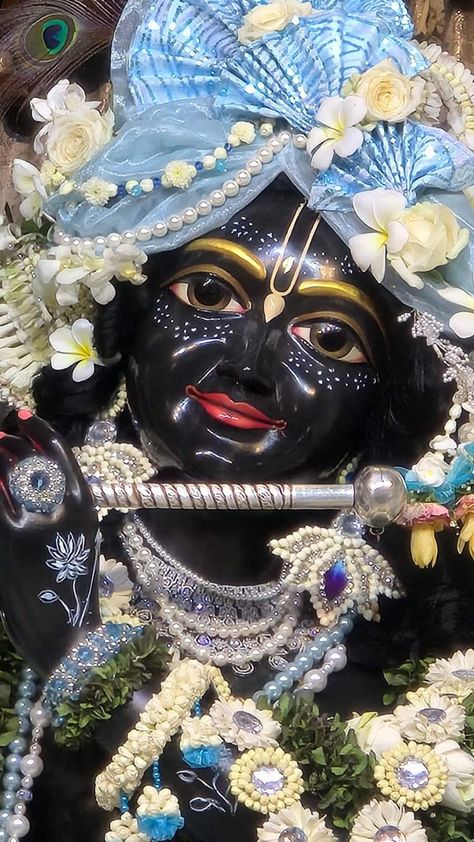 Krishna Wallpaper Hd 1080p Iphone, Radharani Wallpaper, Wallpaper Of Lord Krishna, Mayapur Radha Krishna, Krishna Tilak, Radha Rani Wallpaper Full Hd, Aesthetic Krishna, Vrindavan Photography Pictures, Collage Photo Frame Design