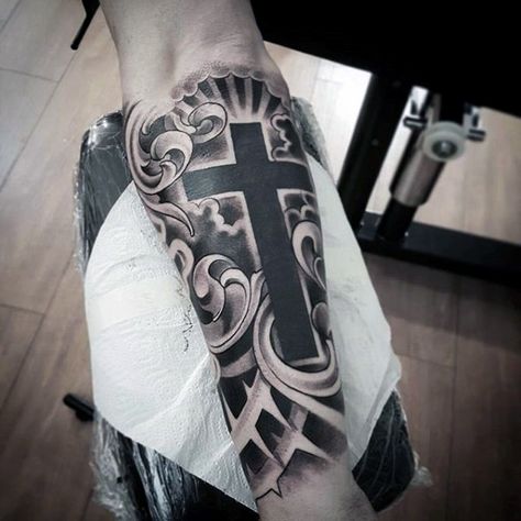 Top 89 Chicano Tattoo Ideas - [2020 Inspiration Guide] Cool Cross Tattoos, Black Cross Tattoos, Traditional Chicano Tattoos, Tattoos For Women On Thigh, Herren Hand Tattoos, Chicanas Tattoo, Celtic Cross Tattoos, Cross Tattoos For Women, Cross Tattoo For Men