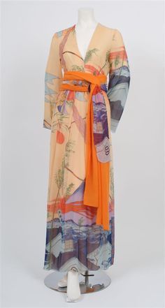 1970's Dresses, Look Kimono, 1970 Fashion, 50s Women, Hanae Mori, Fashion 1970s, Sea Monster, Period Outfit, Silk Maxi