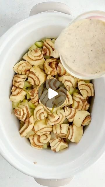 Crock-Pot® on Instagram: "🍏Apple Cinnamon Rolls. 🍏  These simple and delicious Slow Cooker Apple Cinnamon Rolls are a must! Try @fooddolls recipe using your handy #Crockpot Design Series Slow Cooker, featured in the video, which is great for a large gathering! #CrockPotRecipes #CrockpotMeals #recipe #slowcooker   🍏Recipe: https://www.fooddolls.com/slow-cooker-apple-cinnamon-rolls/" Crock Pot Apple Cinnamon Rolls, Crockpot Meal Videos, Crockpot Fruit, Crockpot Cinnamon Rolls, Slow Smoked Brisket, Canned Cinnamon Rolls, Breakfast Crockpot, Slow Cooker Cinnamon Rolls, Slow Cooker Apple