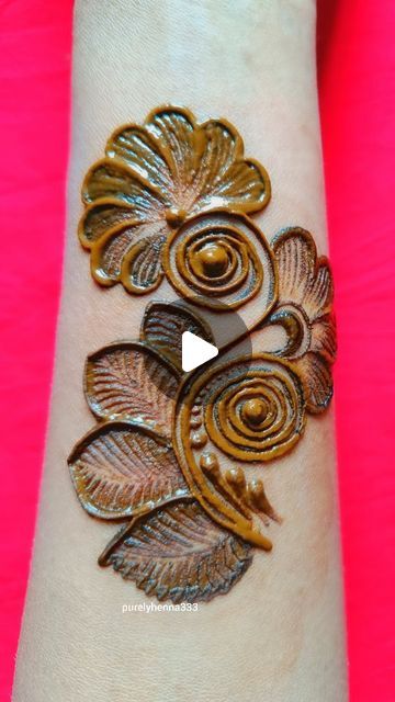 New Mehndi Designs Front Hand, Front Hand Mehndi Design, Front Hand Mehndi, Khafif Mehndi Design, Circle Mehndi, Hand Mehndi Design, Mehndi Ceremony, Mehndi Brides, Mehndi Designs Front Hand