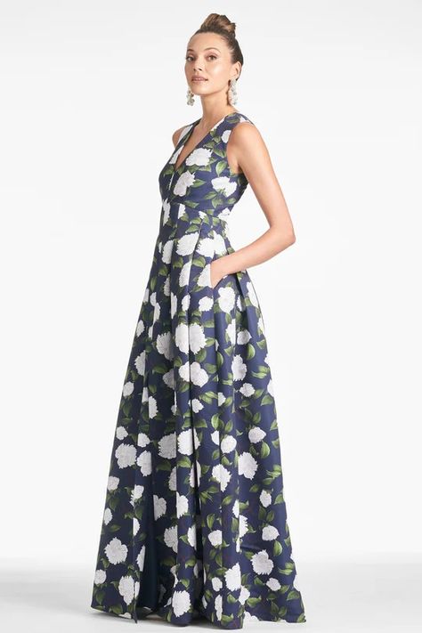 Mother of the Bride or Groom Dresses - Elegant Gowns – Sachin & Babi Moonlit Garden, Wedding Guest Gowns, Peony Print, Bridal Ball Gown, Bridal Separates, Prom Style, Special Occasion Outfits, Blue Bridesmaids, Gowns Of Elegance