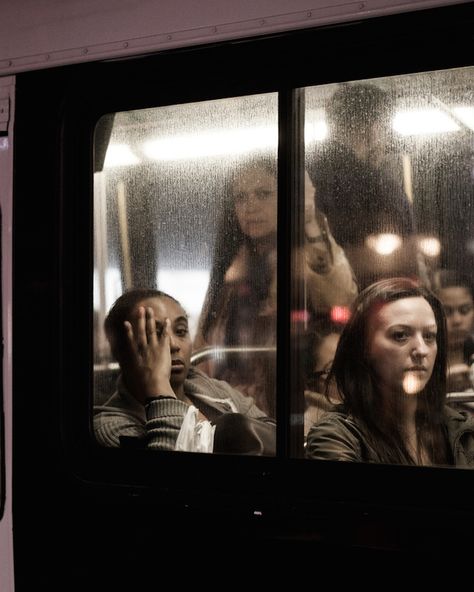 travishuggett_photography-02 Photographie New York, Narrative Photography, A Level Photography, Photographie Inspo, Framing Photography, Cinematic Photography, Bus Stop, Candid Photography, The Bus