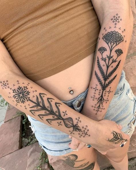 Garlic Flower Tattoo, Yarrow Plant Tattoo, Yarrow Flower Tattoo, X Files Tattoo, Garlic Tattoo, Garlic Flower, Yarrow Flower, Upper Arm Tattoos, Plant Tattoo