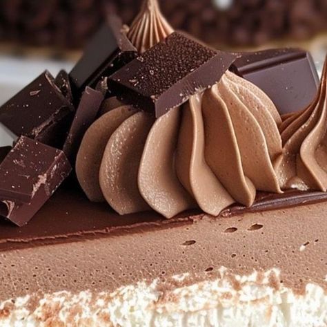 French Chocolate Mousse Recipe, Chocolate Mousse Torte, Milk Chocolate Mousse, Triple Chocolate Mousse, Dark Chocolate Mousse, French Chocolate, Chocolate Mousse Recipe, White Chocolate Mousse, Cheesecake Bites