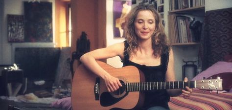 "Let me sing you a waltz." See Before Midnight in select theaters now! Before Sunset Movie, Sunset Song, Before Trilogy, Julie Delpy, Film Grab, Before Midnight, Before Sunset, Before Sunrise, Movie Clip