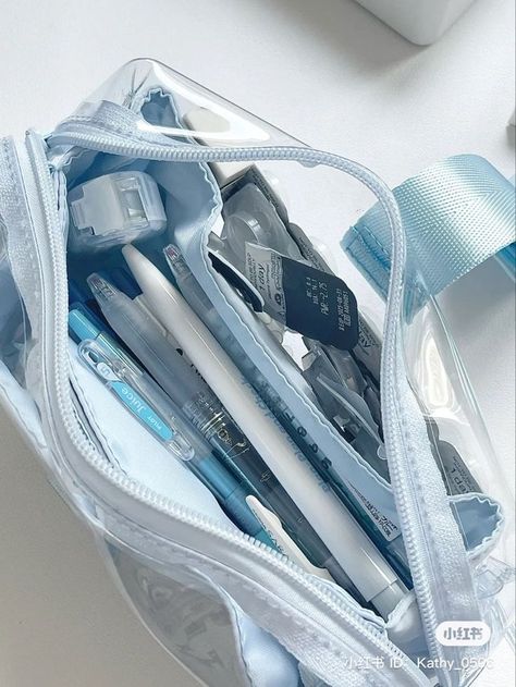 Blue School Supplies, Blue Stationary, Blue Academia, Studying Stationary, Pretty School Supplies, School Suplies, Cute Stationary School Supplies, Cute School Stationary, Baby Blue Aesthetic