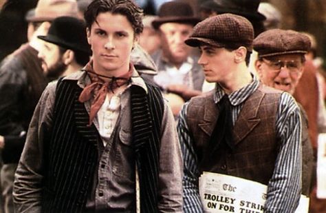 Christian Bale & David Moscow Jack "Cowboy" Kelly & David Jacobs David Meme, David Moscow, Jack Kelly, 90s Girl, Newsies, Christian Bale, Theatre Kid, Musical Movies, Girls Rock