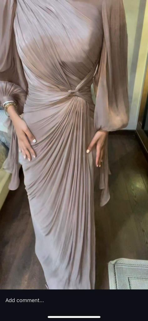 Soiree Dresses For Hijab Classy, Modest Classy Dresses, Soiree Dresses For Hijab, Simple Engagement Dress, Event Dresses Classy, Korean Fashion Summer Dresses, Dress Soiree, Chic Dress Classy, Soiree Dress