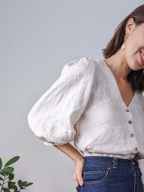 Norma Blouse - Bone Linen | Fibre Mood Linen Shirt Pattern, Linen Top Women, Linen Fashion, Handmade Wardrobe, Not Love, Diy Sewing Clothes, Elegantes Outfit, Linen Blouse, Mode Inspo