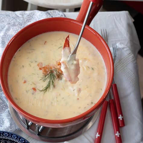 Lobster Fondue Recipes, Seafood Fondue Recipes, Lobster Fondue, Shrimp Fondue Recipe, Crab Fondue, Lobster Appetizers, Lobster Dip, Seafood Delight, Fondue Dinner