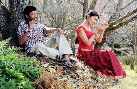 Kutty Movie Images, Song Images, New Movie Posters, Cute Movie Scenes, Samantha Images, Love Couple Images, Movie Pic, Film Images, Movie Images