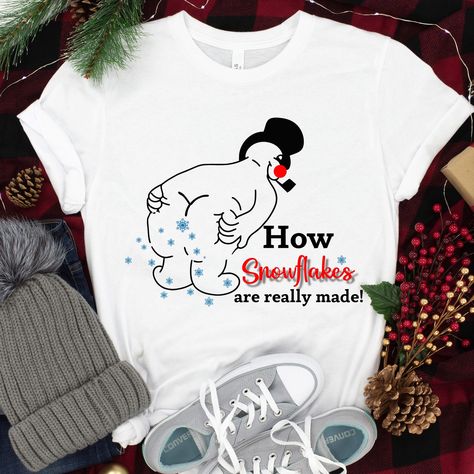 How Snowflake Are Really Made Funny Snowman Shirt Funny - Etsy Snowflake Maker, Funny Snowman, Snowman Shirt, Snow Christmas, Cute Christmas Gifts, Winter Shirts, Funny Christmas Shirts, Holiday Shirt, Trendy Shirts