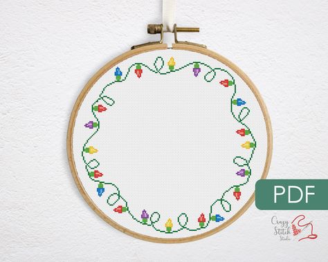 Cross Stitch Borders Simple Circle, Cross Stitch Christmas Lights Border, Christmas Light Cross Stitch, Cross Stitch Christmas Border, Cross Stitch Christmas Lights, Christmas Lights Cross Stitch, Cross Stitch Wreath, Light Wreath, Cross Stitch Border