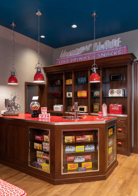 Because who doesn’t need their own candy store tucked into a corner of the home? Midnight snacks will no longer be an issue for this family. Home Theater Snack Bar Ideas, Home Theater Snack Bar, Basement Movie Room, Theater Room Design, Dining Room Paint Colors, Hangout Room, Home Bar Rooms, Home Cinema Room, Game Room Bar