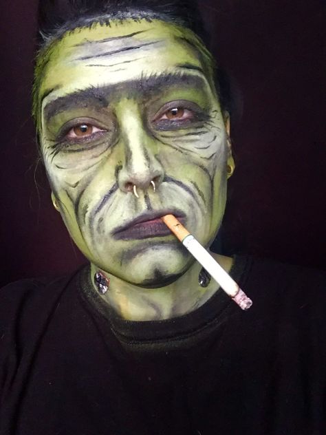 Frankenstein makeup Halloween face paint dude guy man (but actually a female) Frankenstein Face Paint Men, Frankenstein Face Paint, Haunt Makeup, Frankenstein Makeup, Frankenstein Face, Halloween Maquillage, Halloween Face Paint, Frankenstein Costume, Bride Costume