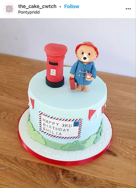 Paddington Bear Cakes, Paddington Cake Ideas, Paddington Themed Birthday Party, Paddington Bear Cake, Paddington Birthday, Belle Birthday Cake, Paddington Party, Paddington Bear Party, Ocean Birthday Cakes