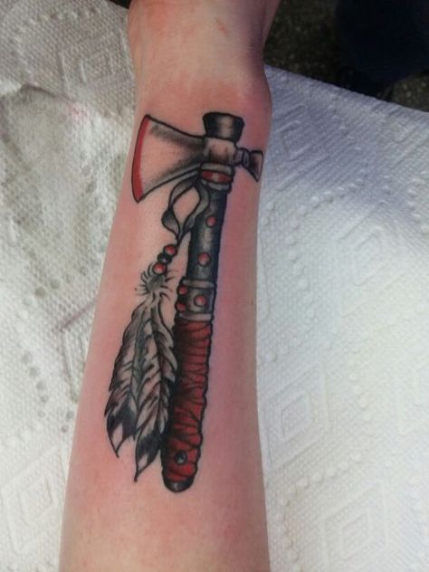 Indian Knife Tattoo, Hatchet Tattoo, Tomahawk Tattoo, Indian Sketches, Knife And Rose Tattoo, Cow Skull Tattoo, Samurai Tattoos, Cow Skull Tattoos, Arrow Tattoos For Women