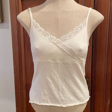 Suit class set Shorts + top + elastic band Good kriy and yakiste. Recommend for purchase Y2k Pajamas Aesthetic, Cute Camisole, Lace Cami Y2k, Outfits Ideas Women, Cami Top Outfit, Y2k Cami Top, Lacy Camisole, Lace Undershirt, White Cami Top