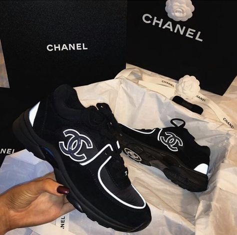 Chanel Sneakers, Dr Shoes, Fresh Shoes, Hype Shoes, Aesthetic Shoes, Pretty Shoes, Dream Shoes, Gucci Bags, Chanel Shoes