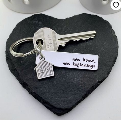 New keys to my new house First Home Manifestation, New Home Aesthetic Keys, New Apartment Keys, First House Aesthetic, New House Keys Aesthetic, Black Color Hairstyles, Buying First Home, Vision Board Themes, Vision Board Collage