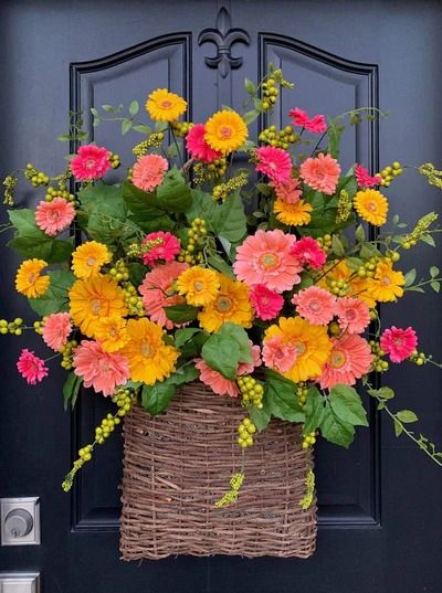 Spring Wreaths for Front Door | Outdoor Spring Wreath - TwoInspireYou Basket For Front Door, Gardening Basket, Easter Porch Decor, Front Door Baskets, Door Basket, Spring Gardening, Spring Basket, Spring Floral Wreath, Garden Basket