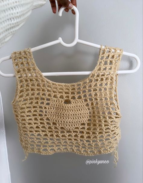 Heart Mesh Top Crochet, Modest Crochet, Mesh Crochet Top, Mesh Crochet, Crochet Heart, Summer Crochet, Crochet Fashion, Free Time, Crochet Ideas