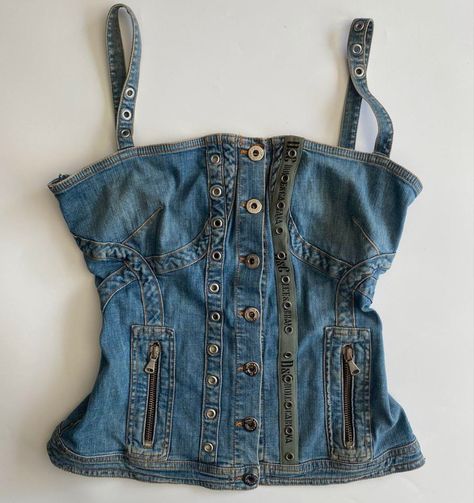 Dolce And Gabbana Corset Top, Denim Top Diy, Denim Corset Top, Top Diy, Denim Corset, Fits Clothes, Seductive Clothes, Miss Sixty, Pretty Clothes