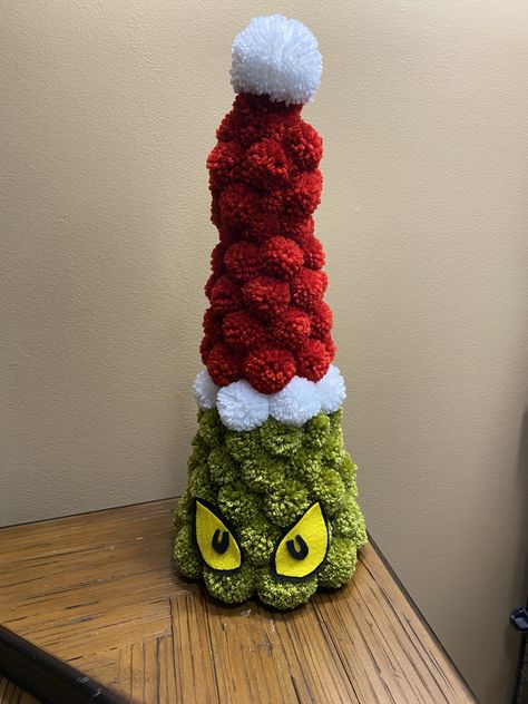 Grinch Pinecone Craft, Styrofoam Christmas Trees, Grinch Diy, Crochet Grinch, Grinch Punch, Grinch Tree, Grinch Crafts, Christmas Craft Show, Crochet Ornament Patterns