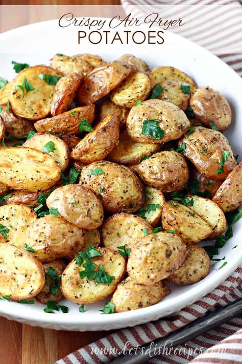 Crispy Air Fryer Potatoes Recipe -- Baby potatoes are air-fried with oil and seasonings until they are crispy on the outside and tender on the inside, then finished off with a squeeze of lemon juice and some fresh parsley in this easy, crowd-pleasing side dish. #potatoes #airfryer Air Fried Potatoes, Air Fryer Potatoes, Healthy Air Fryer Recipes, Roasted Rhubarb, Slow Cooker Apple Butter, Healthy Air Fryer, Breakfast Bread Recipes, Vegetable Side Dishes Recipes, Easy Holiday Recipes