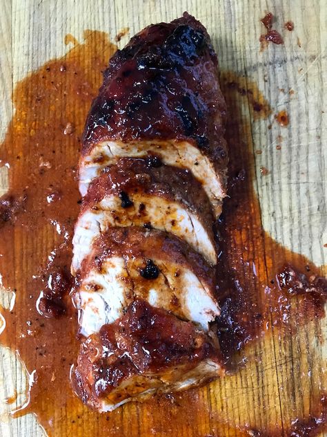 Pork Tenderloin With Bbq Sauce, Apricot Bbq Sauce, Tenderloin Recipes Oven, Barbecue Pork Tenderloin, Barbecue Pork Loin, Pork Loin Oven, Bbq Pork Roast, Pork Loin Recipes Oven, Tenderloin Recipes Crockpot