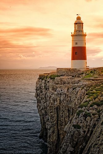 Strait Of Gibraltar, Faro Portugal, Lighthouse Photos, Lighthouse Pictures, Beautiful Lighthouse, Beacon Of Light, Guiding Light, Light Houses, Light Of The World