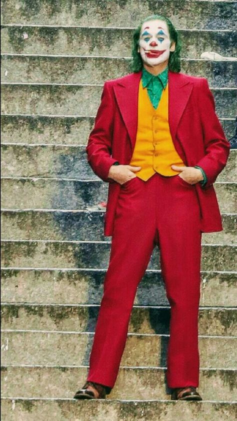 Joker Suit, Phoenix Costume, Joker Joaquin, Joker Film, Jared Leto Joker, Leto Joker, Arthur Fleck, Joker Poster, Joker Costume