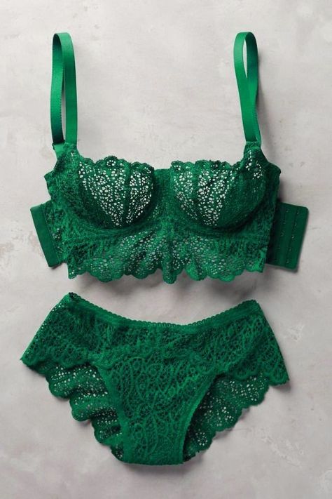 Green Lingerie, Lingerie Inspiration, Cute Lingerie, Lingerie Outfits, Vestidos Vintage, Pretty Lingerie, Vintage Lingerie, Beautiful Lingerie, Bra And Panty Sets