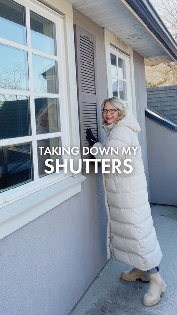 Maria Killam on Instagram: "When I removed these shutters to have them painted, I fully expected to hang them back up… BUT I’m kinda liking how my house looks without them right now (at least until I can tackle the exterior changes I want to make). What do you think? Better with or without shutters? 🤔 #shutters #homerenovation #homeexterior #exteriordesign #curbappealmatters" Changing Shutters On House, Remove Shutters Before And After, No Shutters On House, Removing Shutters Before And After, Shutters Vs No Shutters Exterior, Houses Without Shutters, House Without Shutters, Maria Killam, House Shutters