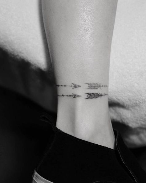 Tattoo On Ankle, Ankle Band Tattoo, Dr Woo, Arrow Tattoo, 5 K, Band Tattoo, Tattoos For Daughters, American Culture, Ankle Tattoo