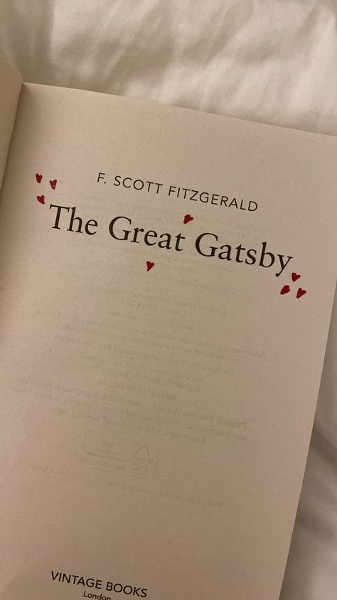 Great Gatsby Book Quotes, Great Gatsby Vibes, Great Gatsby Book Aesthetic, The Great Gatsby Book Aesthetic, The Great Gatsby Aesthetic Wallpaper, Great Gatsby Aesthetic Wallpaper, The Great Gatsby Wallpaper, Great Gatsby Wallpaper, The Great Gatsby Aesthetic