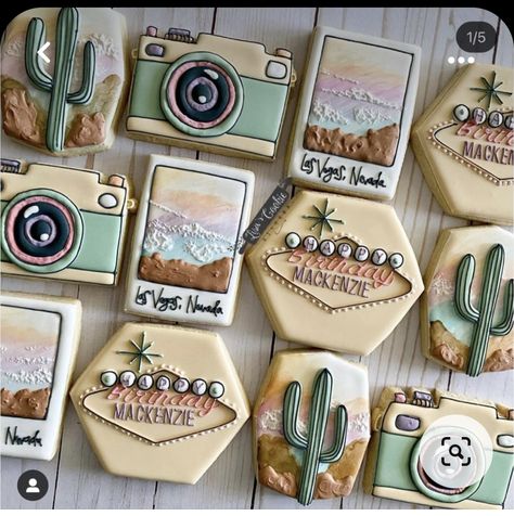 Vegas Cookies, Camera Cookies, Instax Polaroid, Royal Iced Cookies, Sugar Cookie Royal Icing, Lisa S, Iced Sugar Cookies, Cookie Business, Polaroid Photo